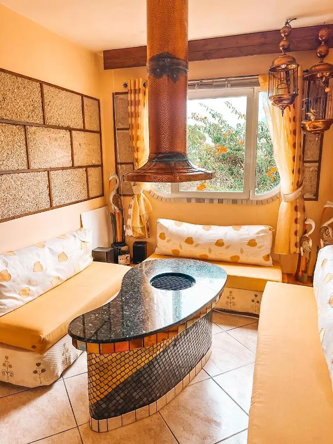 Apartment With Huge Deck Nestled In Marvelous Gardens - Nidos La Orotava